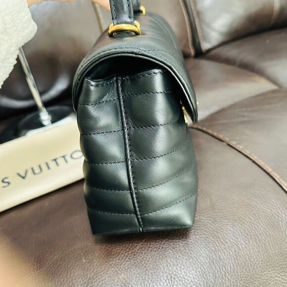 Louis Vuitton New Wave Hold Me Noir - Picture 8 of 16